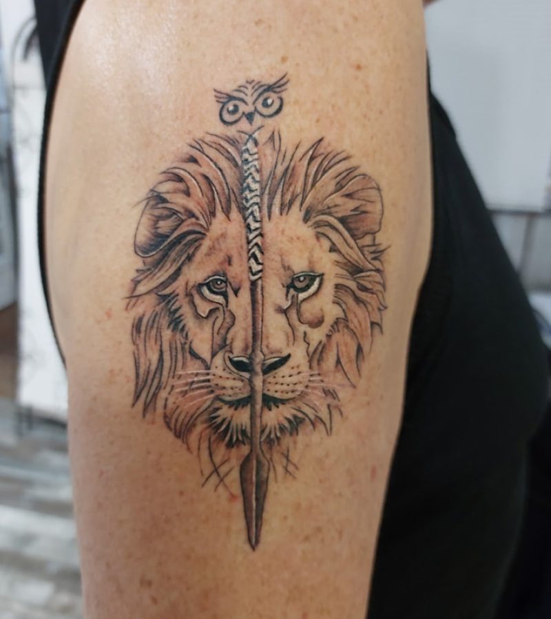 Réalisation de tatouage par Cyril Lenoir, tatouage et piercing à Saint Jean d'Angely