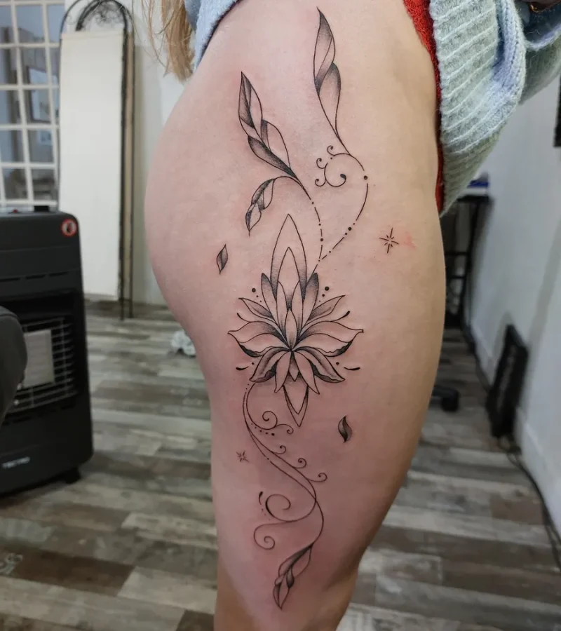 Réalisation de tatouage par Cyril Lenoir, tatouage et piercing à Saint Jean d'Angely