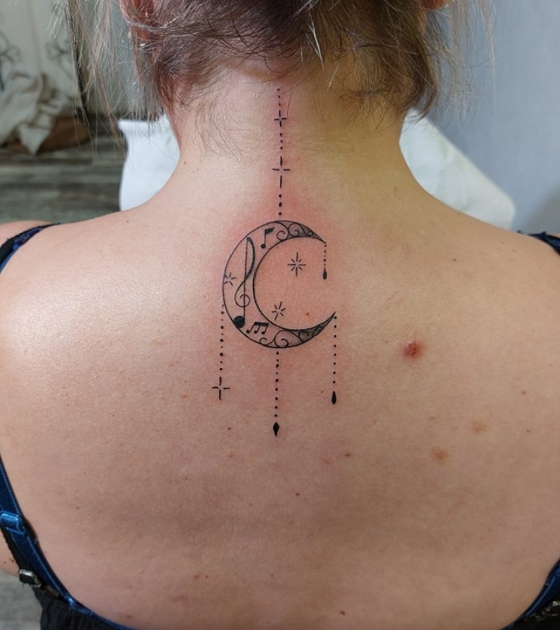 Réalisation de tatouage par Cyril Lenoir, tatouage et piercing à Saint Jean d'Angely